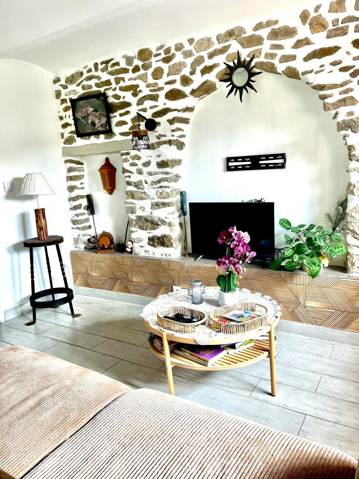 Appartement Cosy Saint-Hilaire-de-Brethmas Exterior photo